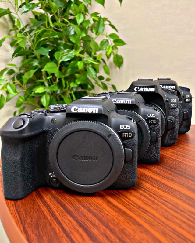 オーバーホール！外観部品交換！

・EOS R10 ×2台
・EOS 90D ×2台

東京都のお客様へ

いつもヒガサカメラサービスをご利用いただきありがとうございます♪
各カメラの不具合箇所の交換およびオーバーホールを行いました◎またのご依頼を心より！お待ちしています(*´꒳`*)

お問い合わせはホームページまで！
※Instagram・DMでのお問い合わせは出来かねます。(対応可能機種はHPでcheck!)

↓機材送付先はこちらまで↓

株式会社ヒガサカメラサービス
〒550-0005　大阪府大阪市西区西本町1丁目13番地32号　レイズ本町ビル4階

・店舗持ち込み・引き取りもok！
事前ご予約でスムーズにご案内！(ホームページをご確認ください！)
営業時間 : 10:00-17:00（土日祝日を除く）
Osaka Metro 本町駅 27番出口 徒歩5分

#ヒガサカメラサービス
#キヤノン
#フィルムカメラ修理
#カメラ修理
#フィルムカメラ
#一眼レフカメラ
#ミラーレスカメラ
#カメラ#撮影#カメラマン
#写真家#中古カメラ#カメラ買取
#フィルム部 #写真部#カメラ部
#filmcamera#camera#japan
#eos_my_photo #canon
#nikon#sony#fujifilm
#SIGMA#TAMRON